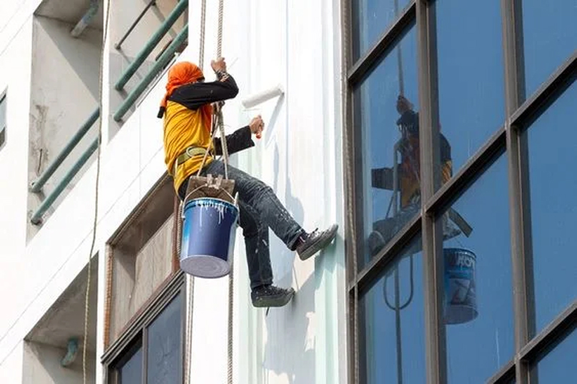 The Benefits of Professional Office Building Painting Services in Singapore